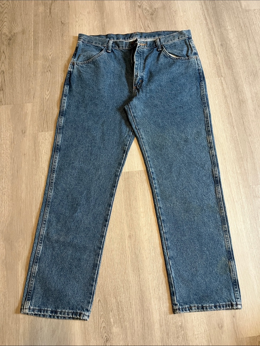 Rustler Men's Relaxed Fit Blue Denim Jeans